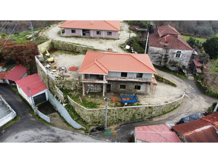 Image No.6-3 Bed House for sale