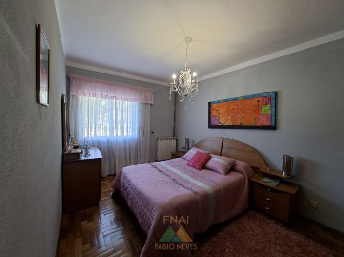 Image No.11-5 Bed House for sale