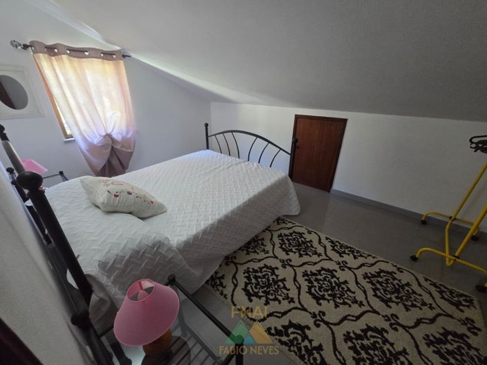 Image No.12-5 Bed House for sale