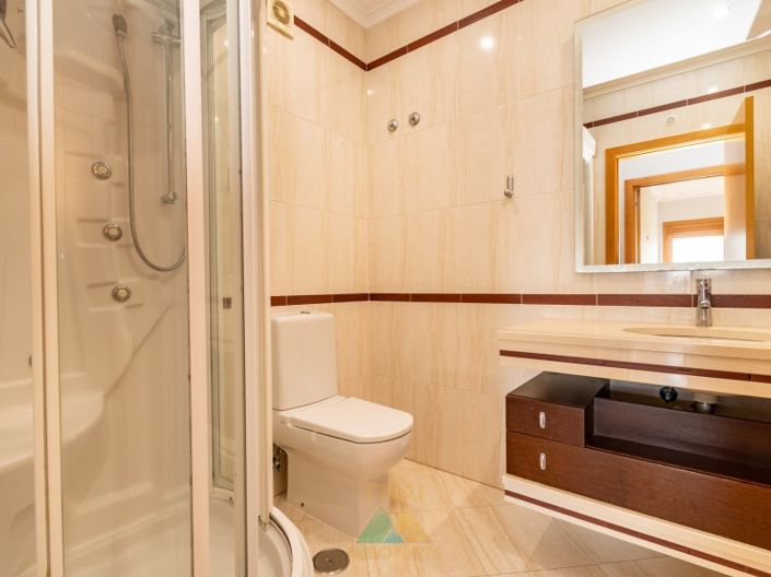 Image No.13-3 Bed Apartment for sale