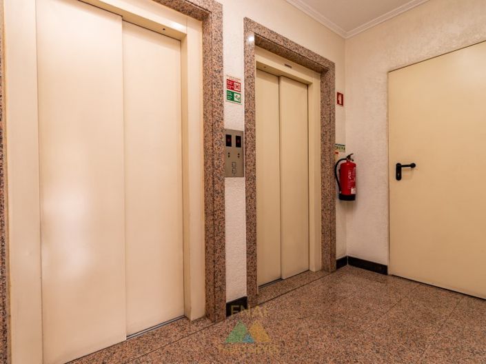 Image No.20-3 Bed Apartment for sale