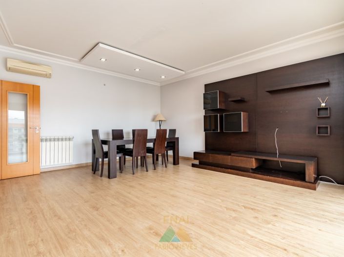 Image No.26-3 Bed Apartment for sale