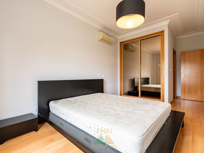 Image No.8-3 Bed Apartment for sale