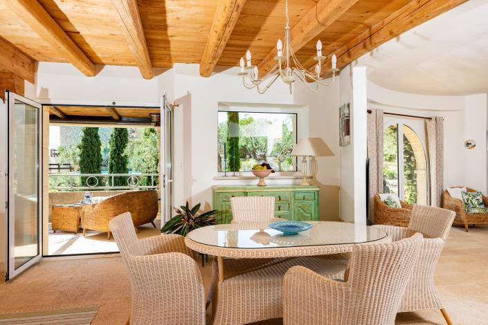 Image No.23-6 Bed Villa / Detached for sale