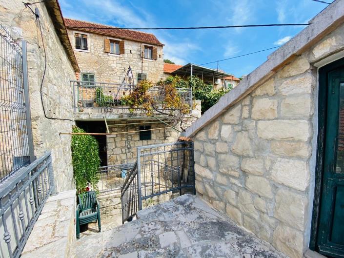 Image No.6-2 Bed Cottage for sale
