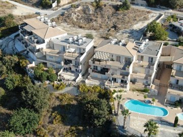 1 Bedroom Ground Floor Apartment close to ISOP private school in Mesa Choria