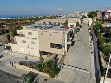1 Bedroom Ground Floor Apartment close to ISOP private school in Mesa Choria