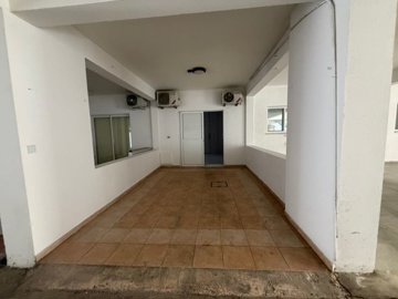 1 Bedroom Ground Floor Apartment close to ISOP private school in Mesa Choria