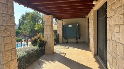 Spacious 4-Bedroom Corner Property in the Prestigious Secret Valley Golf Resort