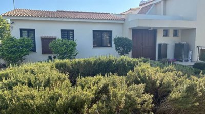 Spacious 4-Bedroom Corner Property in the Prestigious Secret Valley Golf Resort