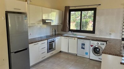 Spacious 4-Bedroom Corner Property in the Prestigious Secret Valley Golf Resort