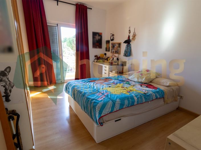 Image No.7-4 Bed House for sale