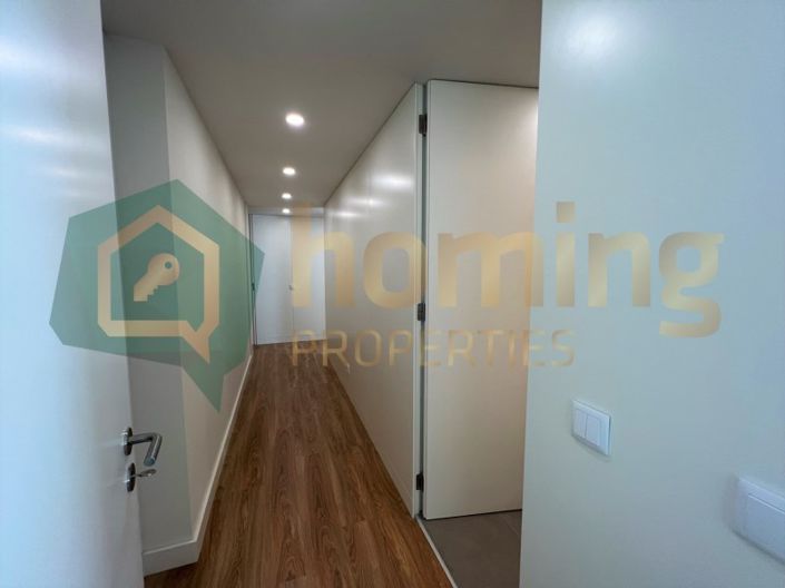 Image No.11-3 Bed Apartment for sale