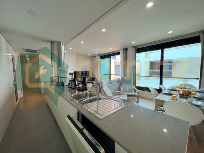 Image No.17-3 Bed Apartment for sale