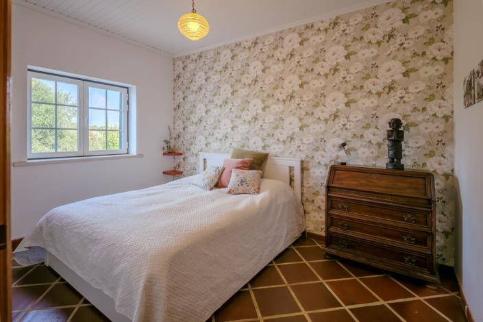 Image No.15-2 Bed Country Property for sale