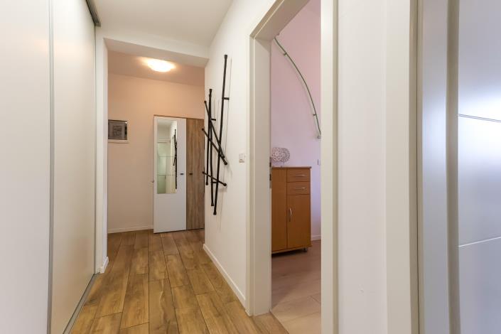 Image No.11-Appartement de 2 chambres à vendre à Porec