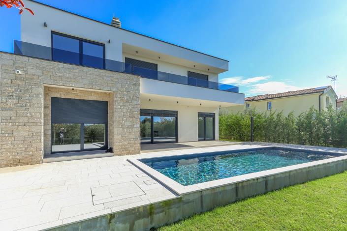 Image No.3-Villa / Détaché de 4 chambres à vendre à Porec