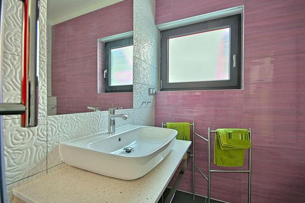 Image No.20-2 Bed Apartment for sale