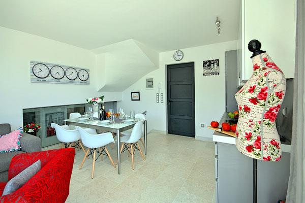 Image No.8-2 Bed Apartment for sale