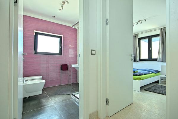 Image No.17-2 Bed Apartment for sale