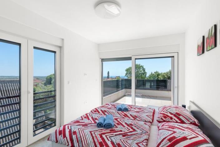 Image No.20-4 Bed House/Villa for sale