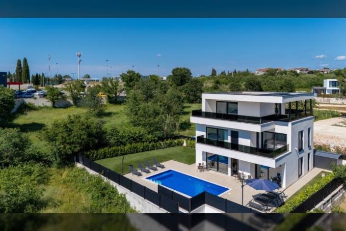 Image No.3-4 Bed House/Villa for sale