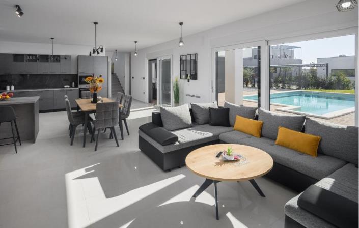 Image No.18-4 Bed House/Villa for sale