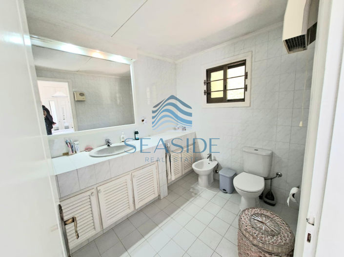 Image No.12-3 Bed Villa for sale