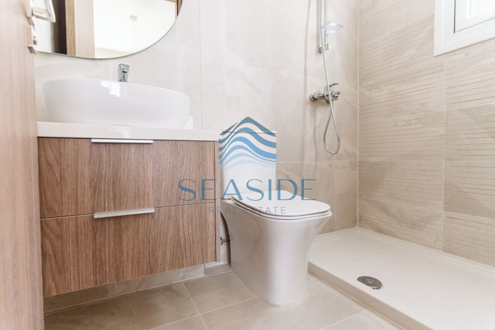 Image No.17-3 Bed House for sale