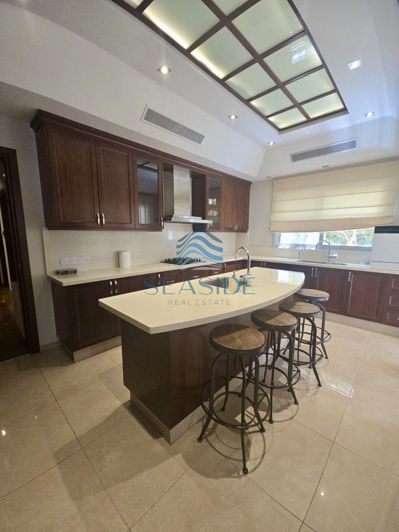 Image No.6-5 Bed Villa for sale