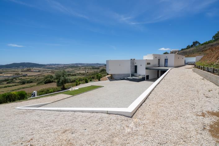Image No.26-4 Bed House for sale