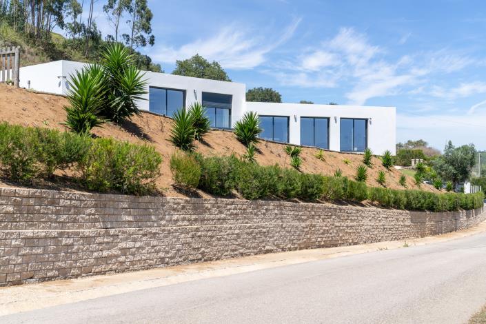 Image No.30-4 Bed House for sale