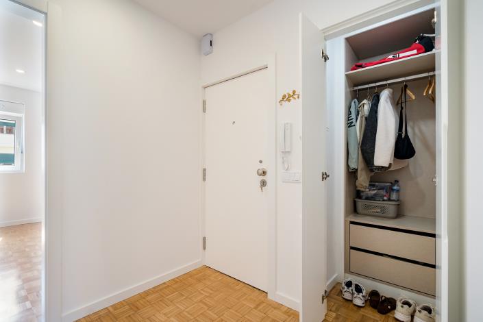 Image No.24-3 Bed Apartment for sale