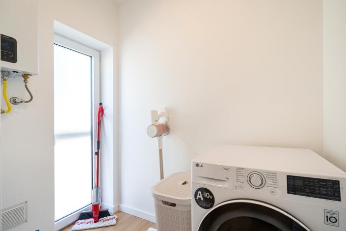 Image No.25-3 Bed Apartment for sale