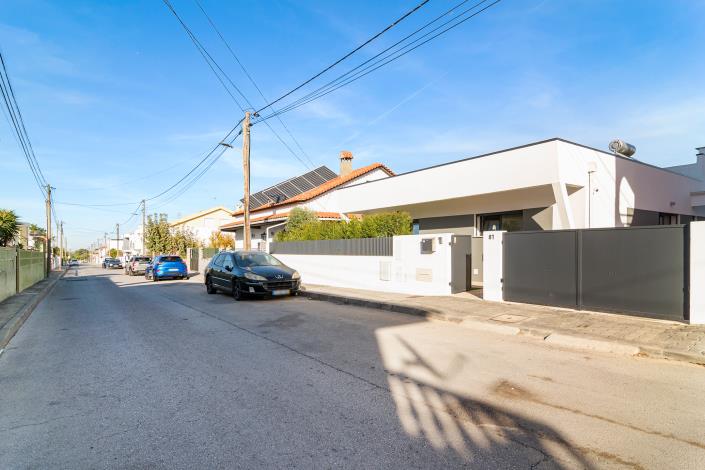 Image No.32-4 Bed House for sale