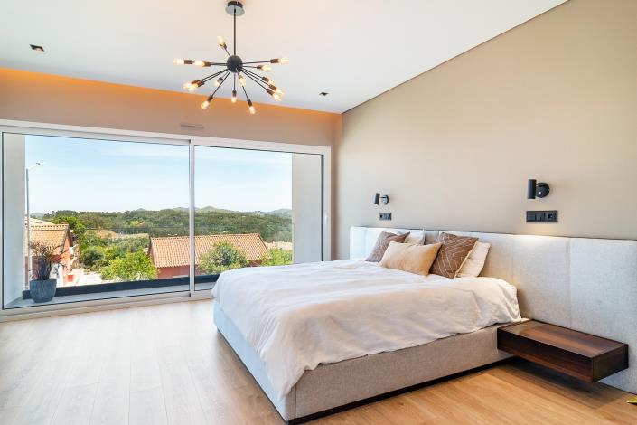Image No.10-4 Bed House/Villa for sale