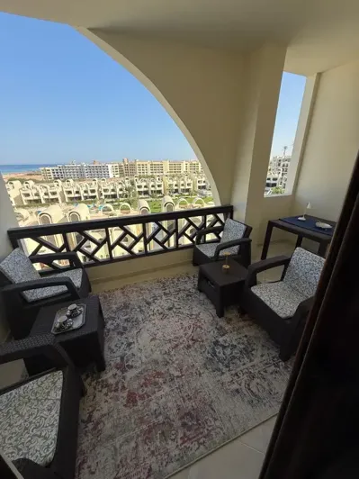 Image No.28-2 Bed Apartment for sale