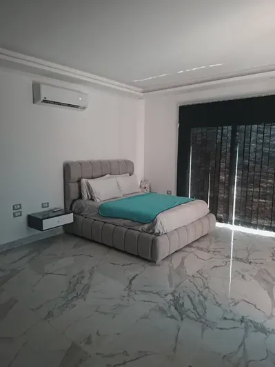 Image No.18-6 Bed Villa for sale