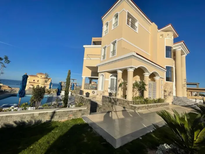 Image No.2-7 Bed Villa for sale