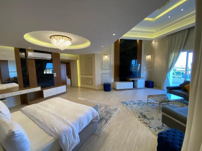 Image No.25-7 Bed Villa for sale