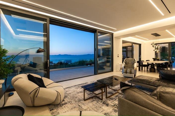 Image No.6-6 Bed Villa for sale