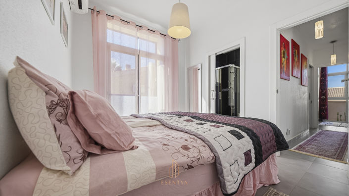 Image No.14-2 Bed Villa for sale