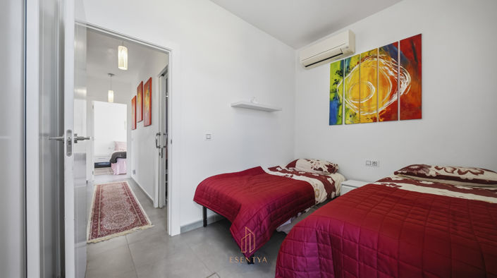 Image No.17-2 Bed Villa for sale