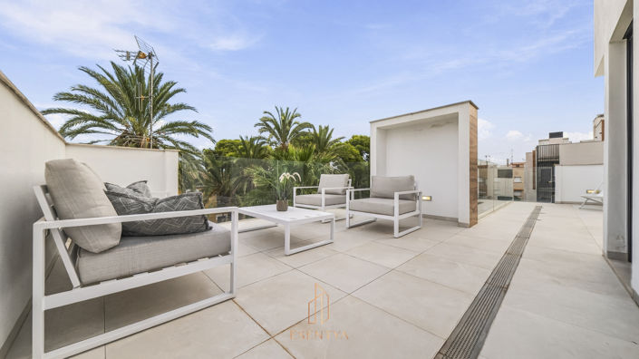 Image No.26-4 Bed Villa for sale