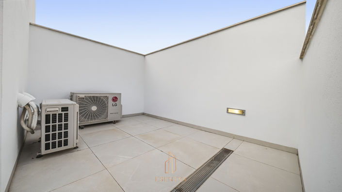 Image No.29-4 Bed Villa for sale