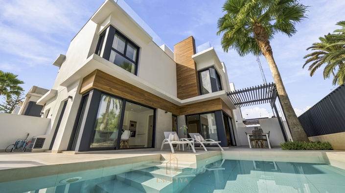 Image No.35-4 Bed Villa for sale
