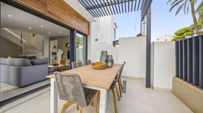 Image No.7-4 Bed Villa for sale