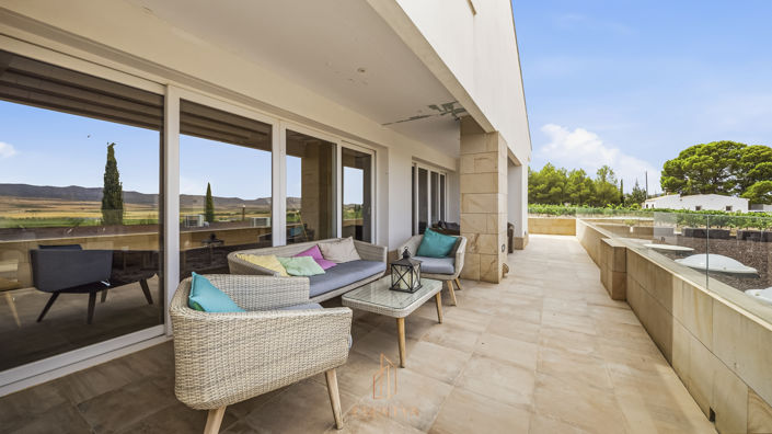 Image No.13-14 Bed Villa for sale