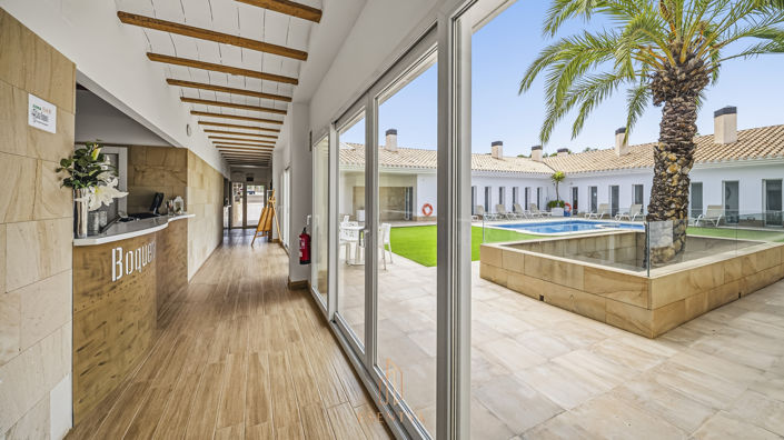 Image No.23-14 Bed Villa for sale