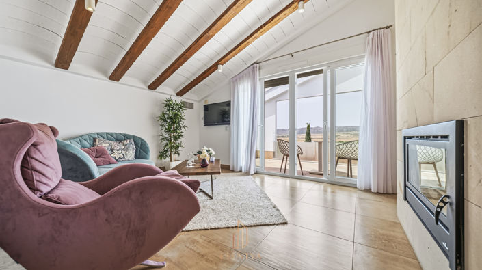 Image No.58-14 Bed Villa for sale